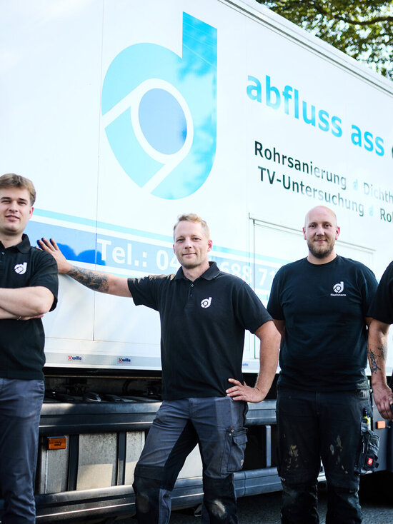 Das Team der Rohrsanierer bei abfluss ass dröge